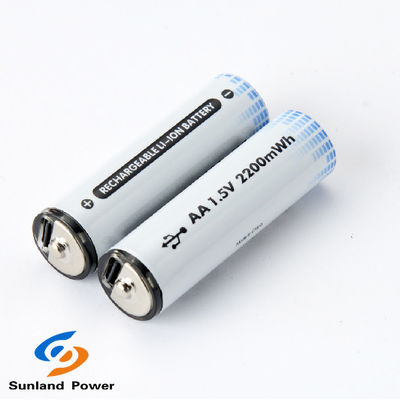 Pin lithium ion AA 1.5V có thể sạc lại với đầu nối USB loại C