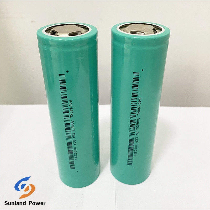 3.0V 15Ah pin ion natri hình trụ 40140 pin với tỷ lệ 3C cho hệ thống năng lượng mặt trời